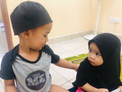 Saya minta pertolongan.